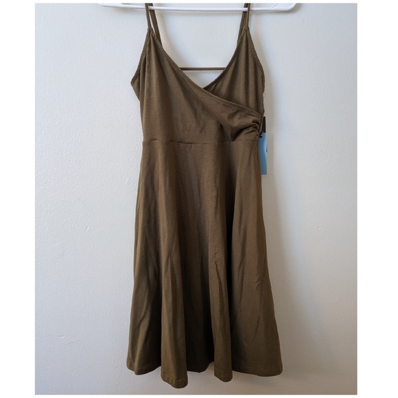 Forever 21 Dresses & Skirts - F21 flare dress. Forever 21 Dresses & Skirts - F21 flare dress.